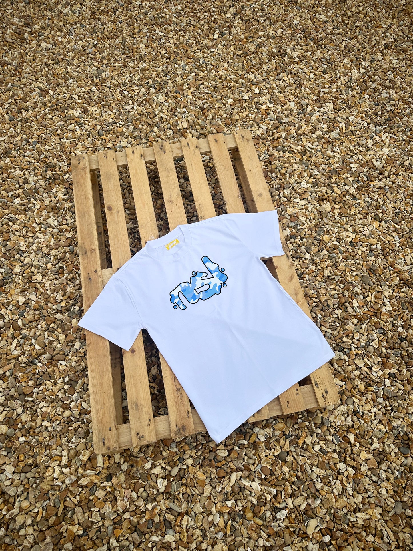 DESERT OPS GRAPHIC TEE - WHITE/BLUE CAMO
